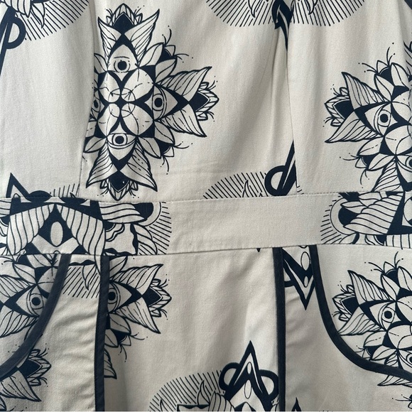 Nooworks Floral Dress Tan Black Cap Sleeves Stretch Pockets Back Zip - Picture 4 of 8